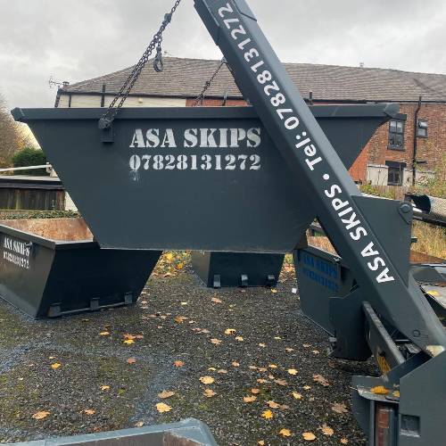 Professional skip collection service in Hyde Tameside - ASA Skips truck lifting skip